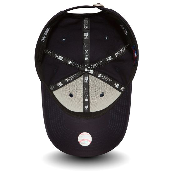 Imagen de Gorra New Era New York Yankees Essential 9Forty, azul marino